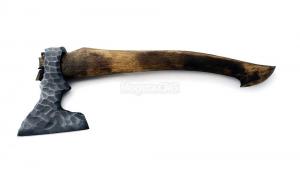 Топор "Ермак": сталь углерод + ХВГ, каменный век; рукоять орех